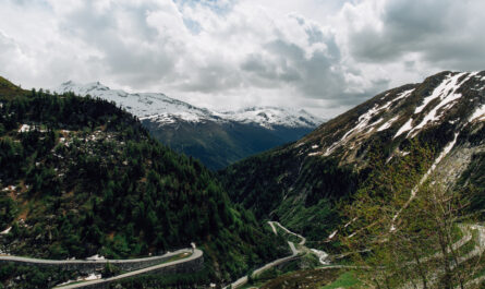 https://www.freepik.com/free-photo/beautiful-snowy-swiss-alps-mountains-curve-track-summer-time_2583917.htm#fromView=search&page=8&position=8&uuid=6ad68ebf-4332-4f89-acb4-2688bb6bf2e8&query=Murree+mall+road