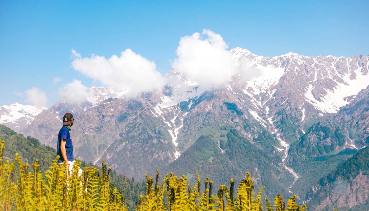 https://www.freepik.com/free-photo/young-man-enjoying-beautiful-view-mountains_13060711.htm#fromView=search&page=7&position=7&uuid=8658580e-5983-4774-854c-cb0ef6f8fa3c&query=Hunza+Valley+Travel+Guide