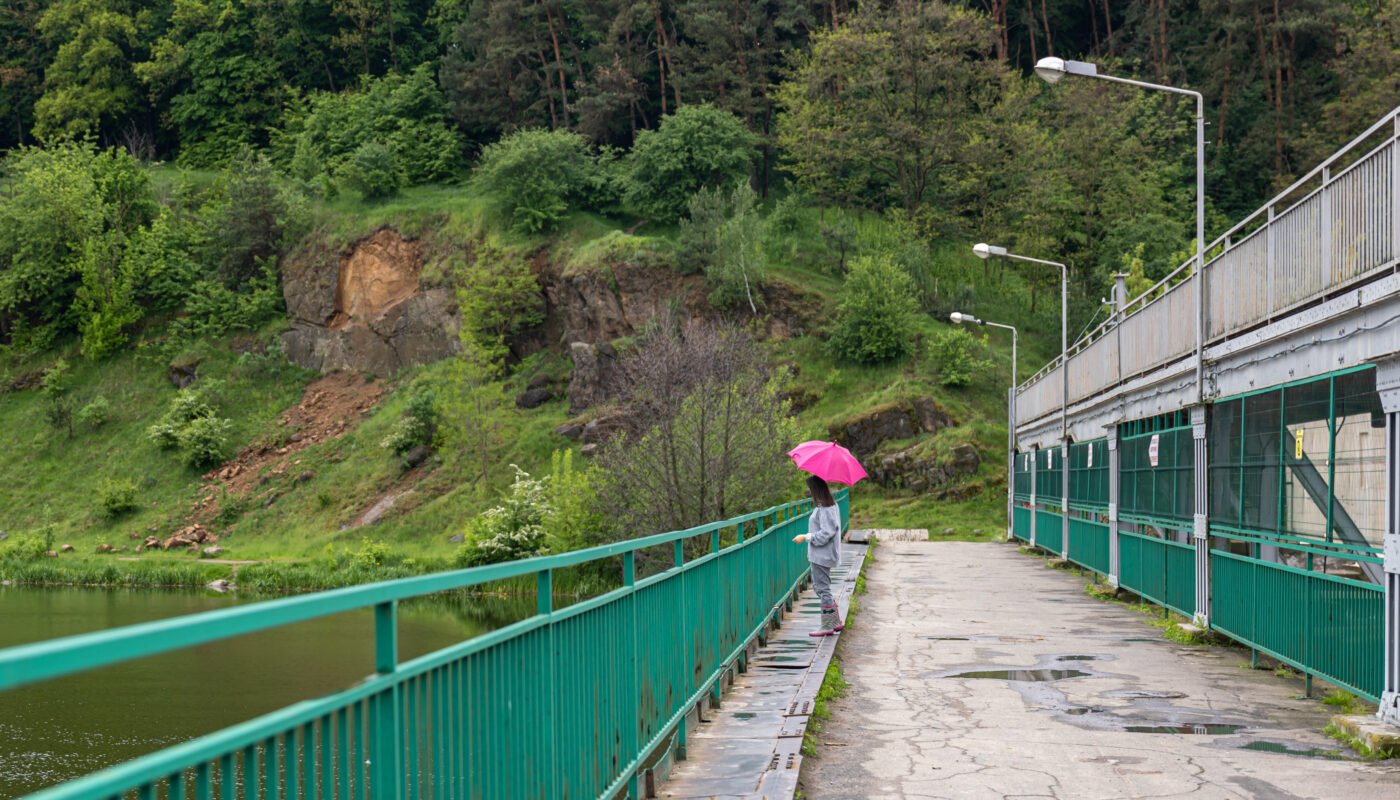 https://www.freepik.com/free-photo/girl-with-umbrella-cloudy-weather-walk-forest-stands-bridge-against-backdrop-landscape_15203886.htm#fromView=search&page=3&position=6&uuid=47b1b71f-7e23-47fd-b1a7-9d400e42a38c&query=A+Day+Trip+to+Dunga+Gali+from+Murree