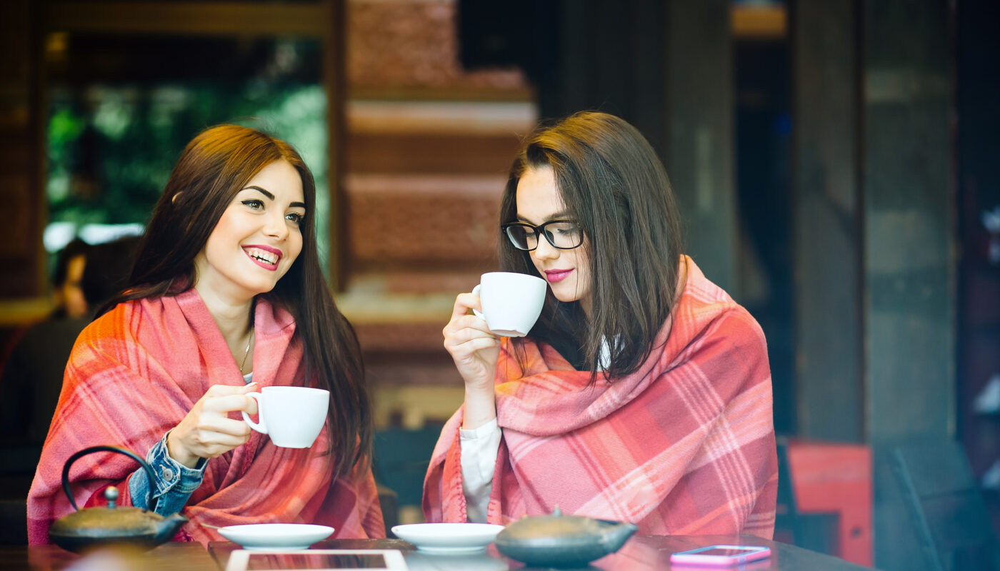 https://www.freepik.com/free-photo/two-young-beautiful-girls-gossiping-terrace-with-cup-coffee_19077872.htm#fromView=search&page=10&position=40&uuid=780121f1-07ae-4b49-82d9-f18d30f20d59&query=Where+to+Find+the+Best+Pakoras+and+Chai+in+Murree+on+a+Rainy+Day